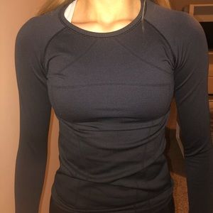 Black long sleeve tank